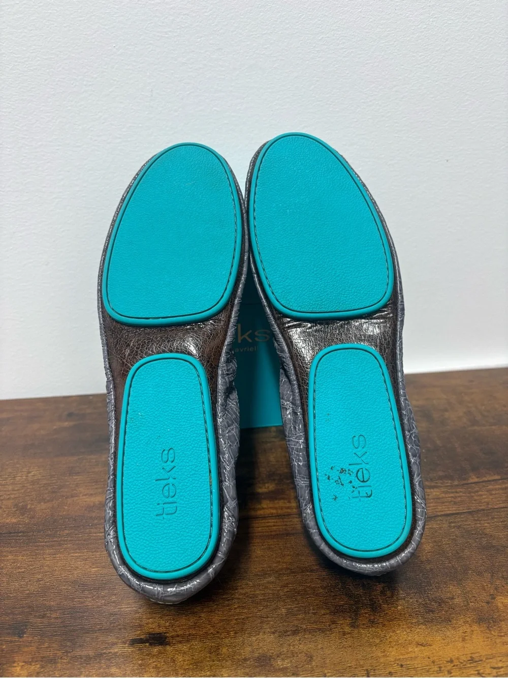TIEKS By Gavrieli Women's 8 Slate Grey Croc Print Patent Leather Ballet Flats